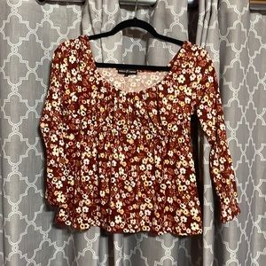 Brand:Almost Famous Size:medium